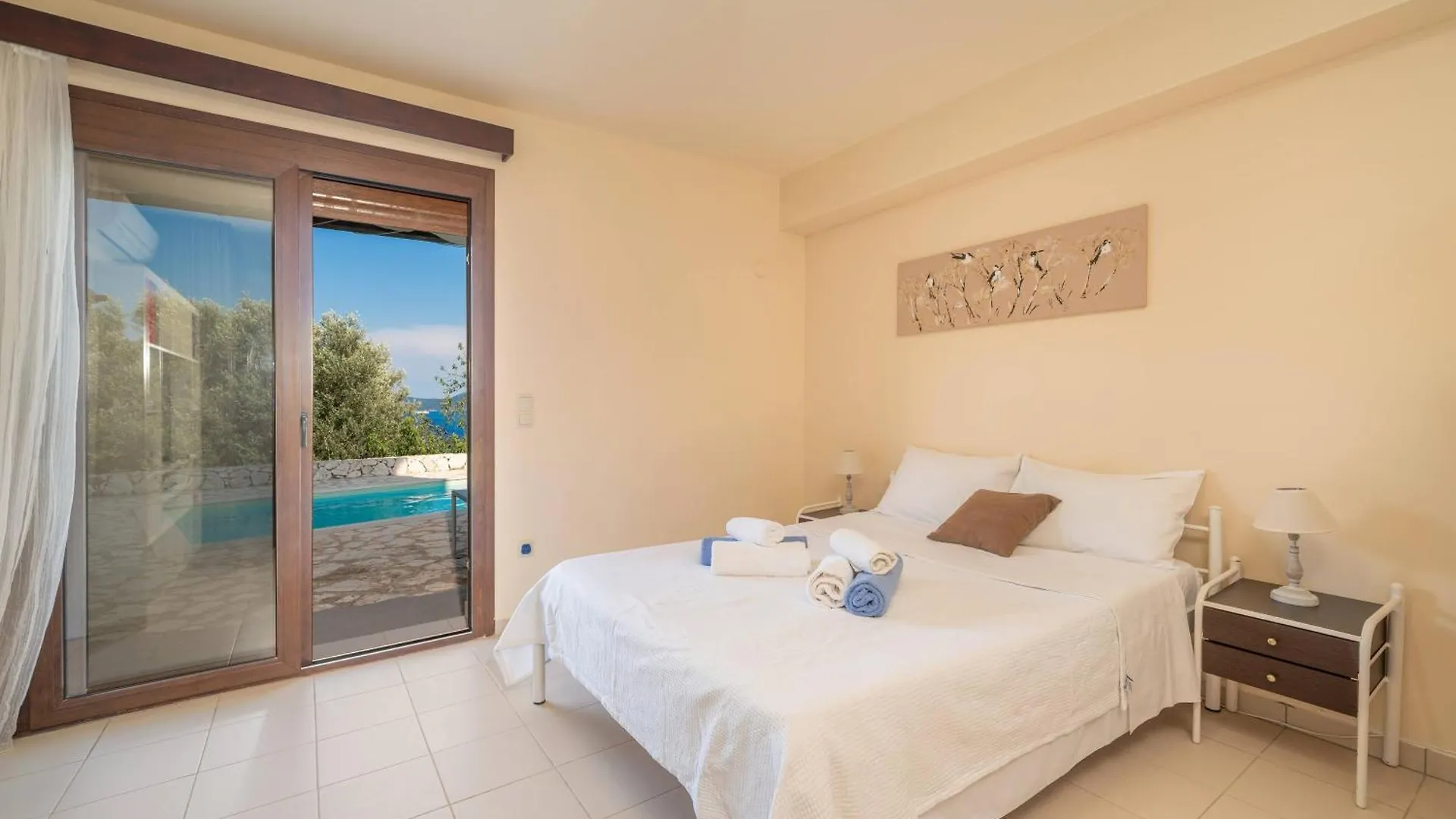 איה אפימיה Villa Kandia 0*, איה אפימיה