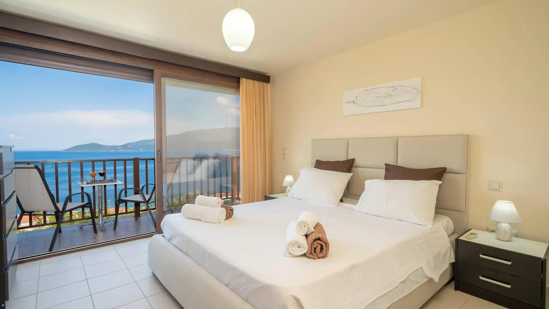 Villa Kandia أيّا إفيميا